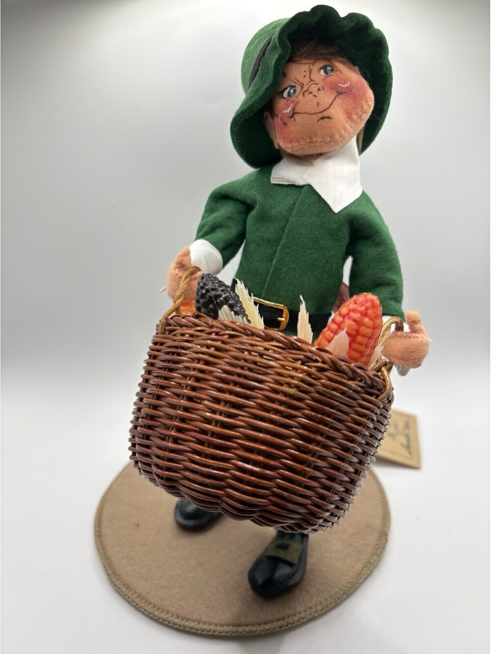 VTG Annalee Thanksgiving Pilgrim Boy w/ Bounty Basket Plush 1992 11" 3166